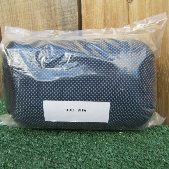 Brand New Cocoon 100% Coolmax Travel Blanket 70" x 55" - Picture 6 of 6